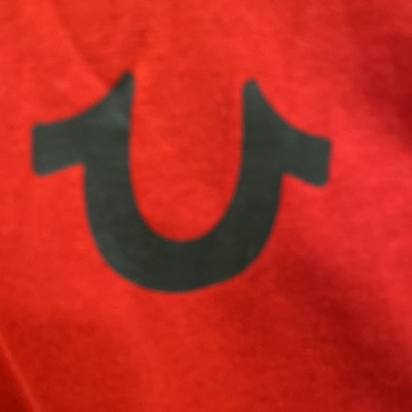 True Religion Red Dahlia Pier Logo Short Sleeve Tee NWT - Picture 2 of 8